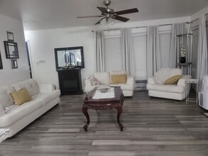 24203 36th Ave S in Kent, WA - Building Photo - Building Photo