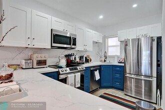 2841 NE 33rd Ct in Fort Lauderdale, FL - Building Photo - Building Photo