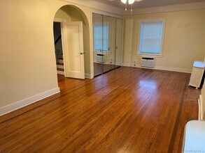80-56 Grenfell St in Queens, NY - Building Photo - Building Photo