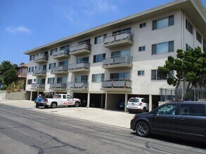 The Eldorado Manor in San Diego, CA - Foto de edificio - Building Photo