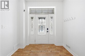 51 Barnesdale Ave S in Hamilton, ON - Building Photo - Building Photo