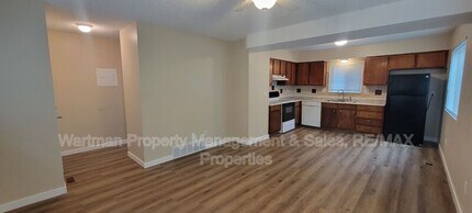 1225 N Chestnut St in Colorado Springs, CO - Building Photo - Building Photo