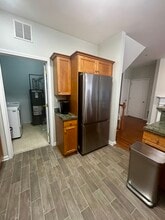 171 Winchester Ct in Clifton, NJ - Foto de edificio - Building Photo