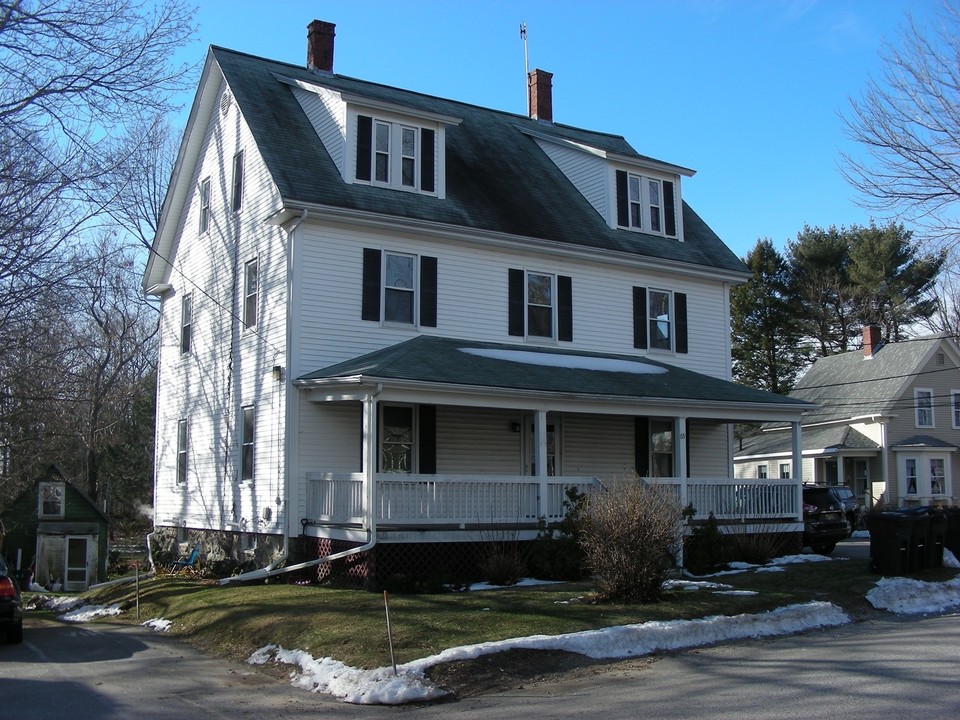 69 Woodbridge Rd in York, ME - Foto de edificio