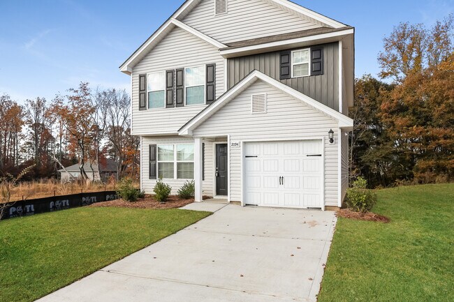 2094 Southlea Dr in Inman, SC - Building Photo - Building Photo