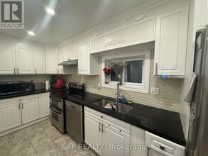 47 Leeming St in Hamilton, ON - Building Photo - Building Photo