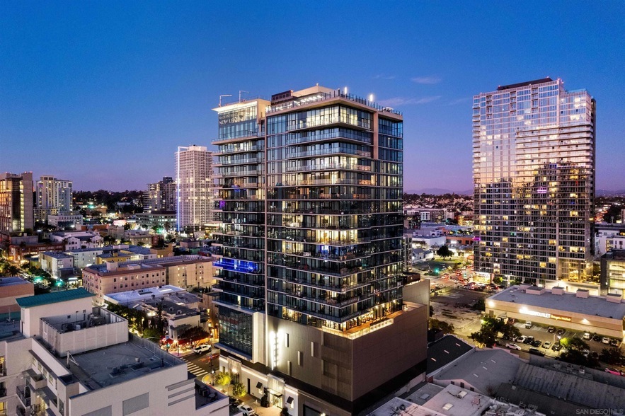 675 Ninth Ave, Unit 2208 in San Diego, CA - Building Photo