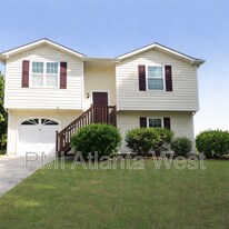 1942 Glenwood Downs Dr in Decatur, GA - Building Photo