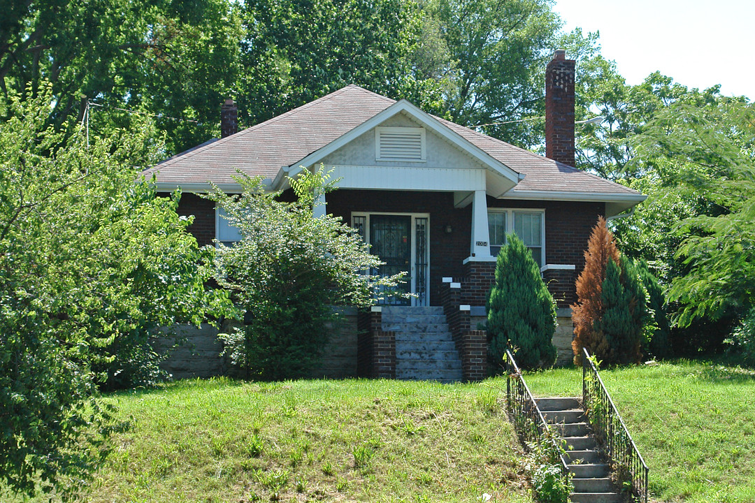 2004 8th Ave S in Nashville, TN - Building Photo