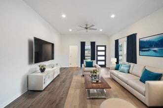 11703 Eclipse Dr in Willis, TX - Foto de edificio - Building Photo