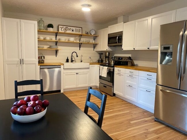 property at 3515 Indianbrook Dr