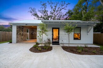 581 Hazel St in St. Augustine, FL - Building Photo - Building Photo