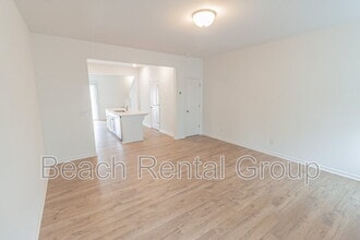 203 Crescent Wy in Little River, SC - Building Photo - Building Photo