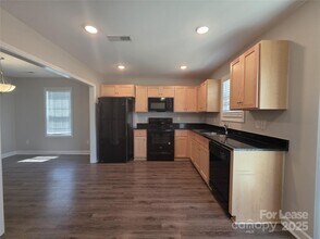 319 Kimball St in Kannapolis, NC - Building Photo - Building Photo