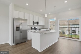 127 Kinkade Ct in Martinsburg, WV - Building Photo - Building Photo