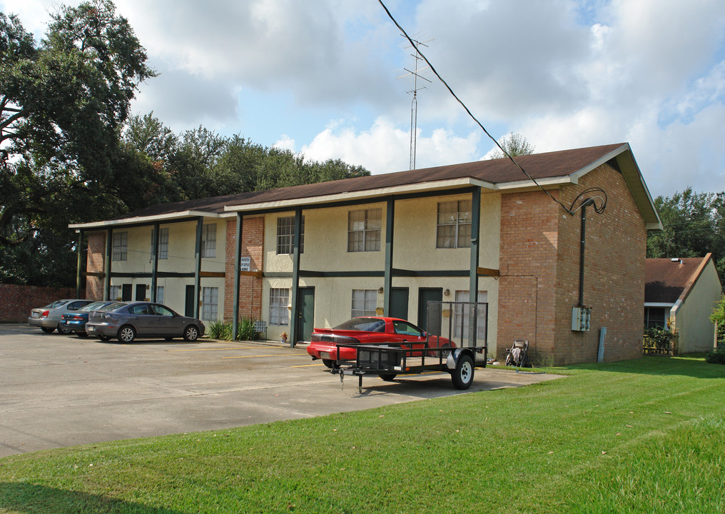 124-134 Butcher St in Lafayette, LA - Building Photo