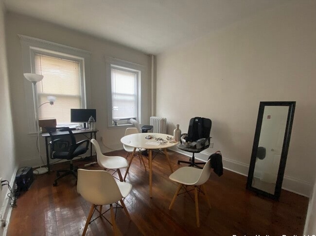 327 Huntington Ave in Boston, MA - Building Photo - Building Photo
