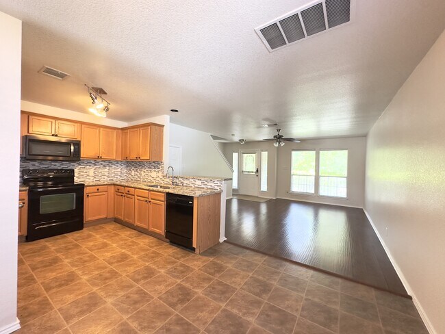 property at 513 Rolling Oak Dr