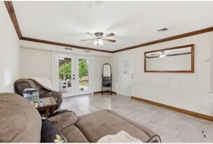 27 Priscilla Rd in Norwalk, CT - Building Photo