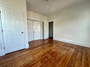 80 Fairbanks St, Unit 2F in Boston, MA - Building Photo - Building Photo
