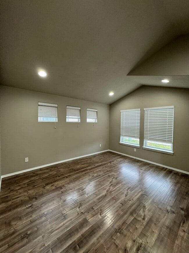 property at 1048 S 2nd St