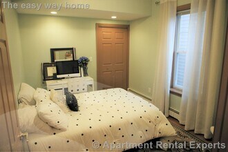 590 Main St, Unit 1 in Medford, MA - Building Photo - Building Photo