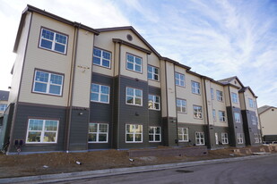 Bentley Commons in Colorado Springs, CO - Building Photo
