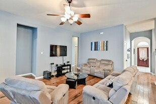 1705 Fairfax Dr in Mansfield, TX - Building Photo