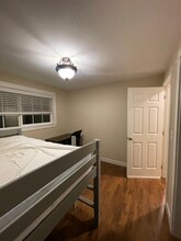 13341 31st Ave NE in Seattle, WA - Foto de edificio - Building Photo