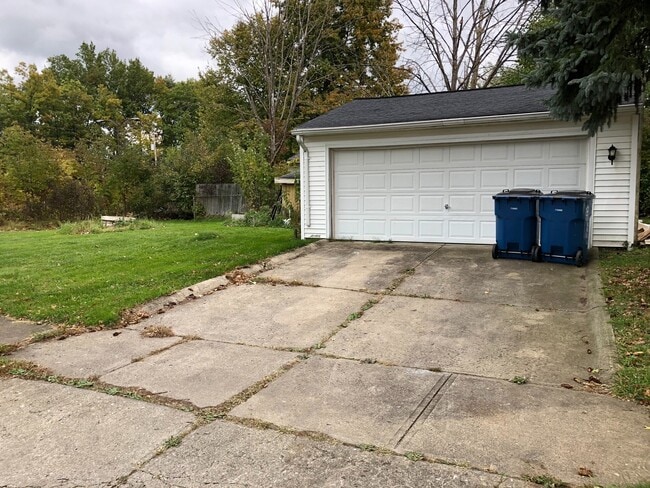 3677-3677 Gary Ave in Lorain, OH - Building Photo - Building Photo
