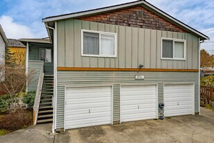 804 NW 52nd St in Seattle, WA - Building Photo