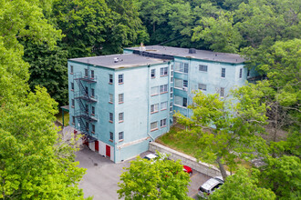 Edgecliff Apartments in Ithaca, NY - Building Photo - Building Photo