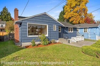 7351 23rd Ave NE in Seattle, WA - Foto de edificio - Building Photo