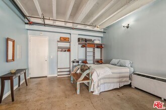 312 W 5th St in Los Angeles, CA - Building Photo - Building Photo