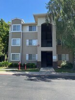 565 Peerless Way in Tracy, CA - Building Photo