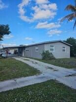 701 N 70th Ave in Hollywood, FL - Building Photo