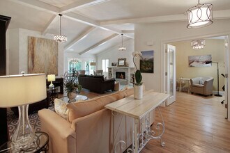 858 Hudson Ave in Sarasota, FL - Building Photo - Building Photo