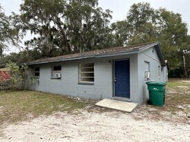 505 Kilgore St in Wildwood, FL - Building Photo