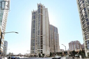 3880 Duke of York Blvd in Mississauga, ON - Building Photo