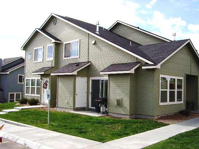 Lexi's Lane Townhomes in Nampa, ID - Foto de edificio - Building Photo