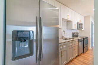 6112 Meadow Rose Ln in Charlotte, NC - Building Photo - Building Photo