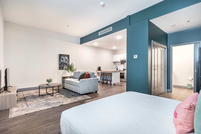 520 Martin Luther King Jr Blvd in Macon, GA - Foto de edificio - Building Photo