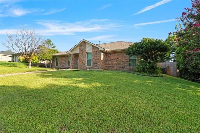 1610 St James Dr in Carrollton, TX - Building Photo - Building Photo