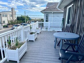 11 Delaware Ave in Long Beach, NY - Building Photo - Building Photo