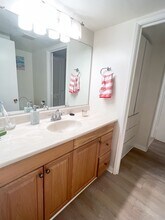 10966 Rochester Ave in Los Angeles, CA - Building Photo - Building Photo