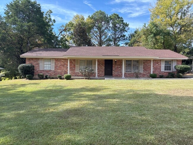 3126 Fernway Dr in Montgomery, AL - Foto de edificio - Building Photo