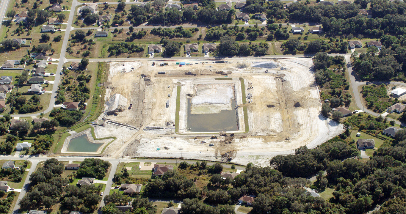 Watercress Cove in North Port, FL - Building Photo