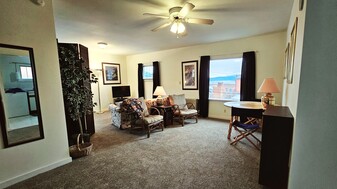 416 W Galena St, Unit Spacious Studio in Butte, MT - Foto de edificio - Building Photo