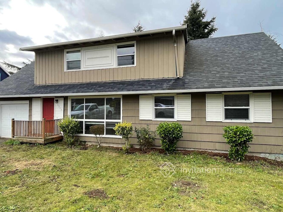 24315 35th Pl S in Kent, WA - Foto de edificio