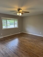 4212 N Askew Ave in Kansas City, MO - Building Photo - Building Photo
